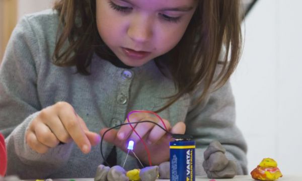 Creative electronics with conductive modeling clay