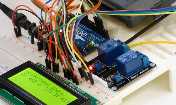 Arduino in Physics and Chemistry class