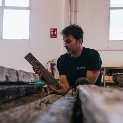 Fran Millán Valiño: A forza do Atlántico na artesanía de Frouma Atlantic Wood